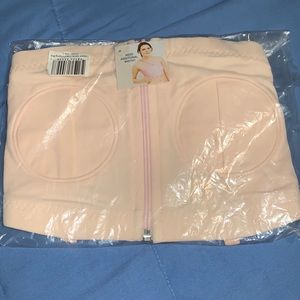 Hands free pumping bra